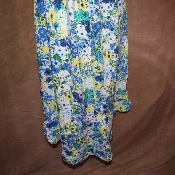 Floral Dress - Picture 7 of 8